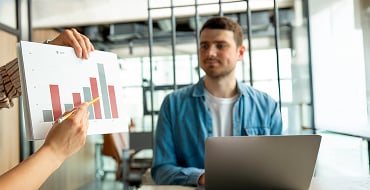 ¿Qué intereses se pagan en un crédito__card_1